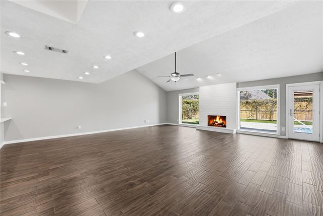 2927 S Blue Meadow Circle, Sugar Land, TX 77479