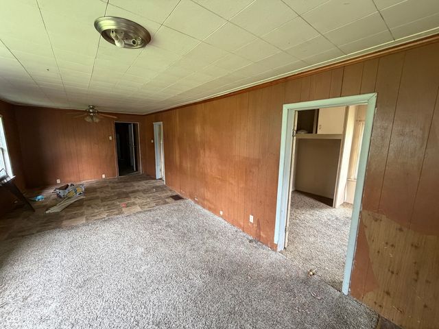 1206 E 37th Street, Anderson, IN 46013