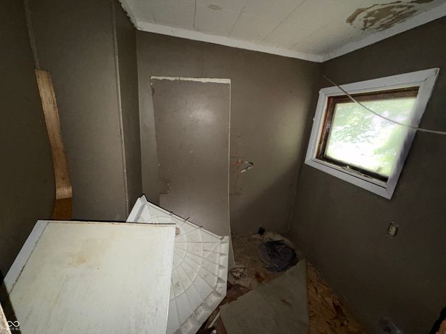 1206 E 37th Street, Anderson, IN 46013