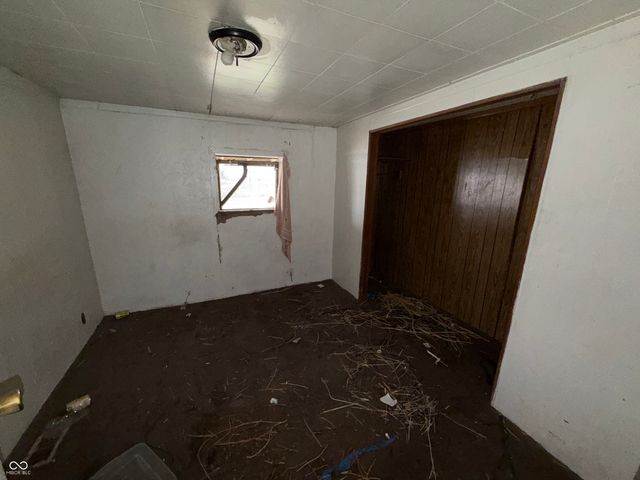 1206 E 37th Street, Anderson, IN 46013