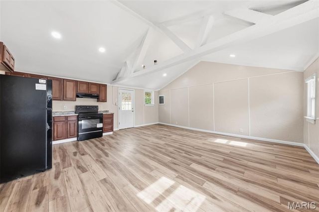 1921 Burns Avenue, St Louis, MO 63114