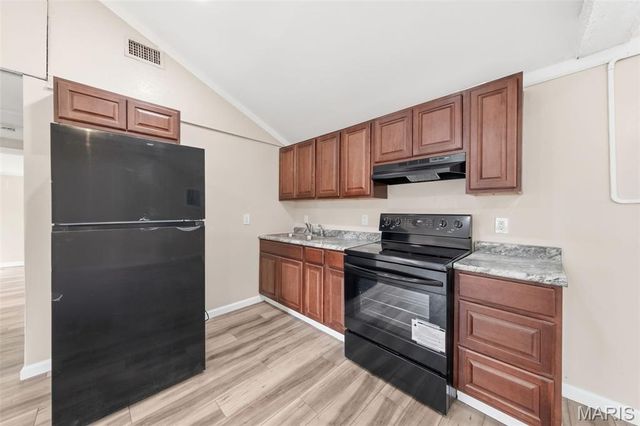 1921 Burns Avenue, St Louis, MO 63114