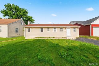 1921 Burns Avenue, St Louis, MO 63114