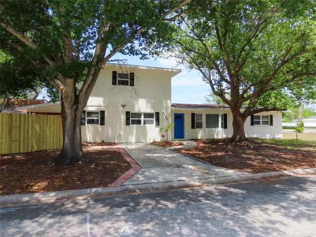 8055 33RD AVENUE N, St Petersburg, FL 33710