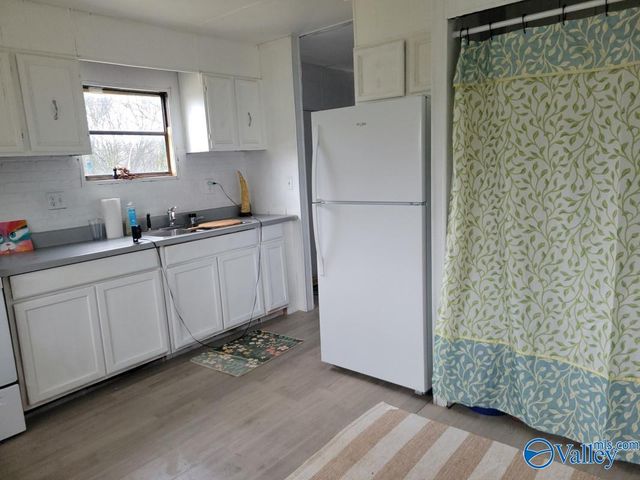 1904 Williamson Street, Guntersville, AL 35976