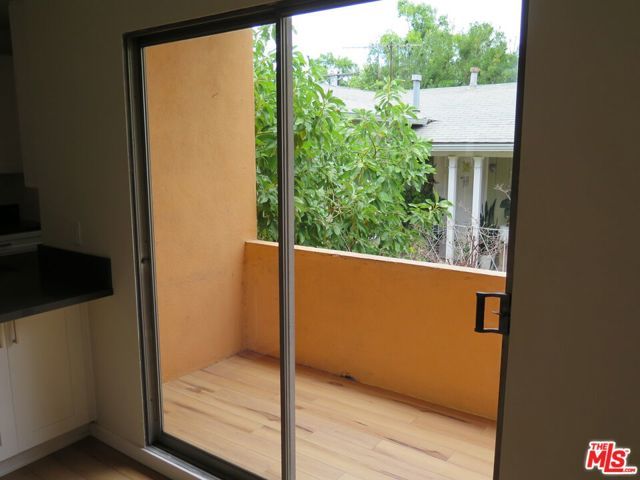 1022 N Croft Avenue 5, Los Angeles, CA 90069