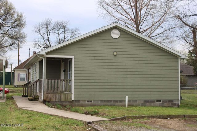 405 E Jackson Street, Pittsburg, KS 66762