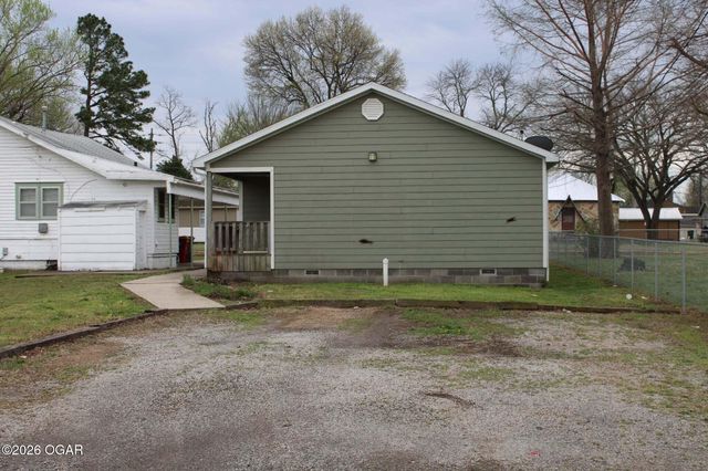 405 E Jackson Street, Pittsburg, KS 66762