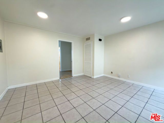322 N Benton Way 2, Los Angeles, CA 90026