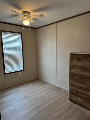 3621 County Road 161 L, Alvin, TX 77511