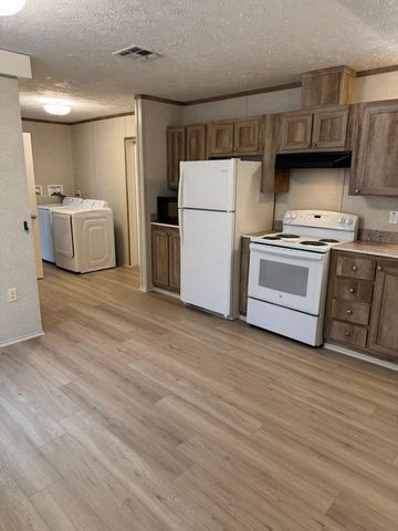 3621 County Road 161 L, Alvin, TX 77511