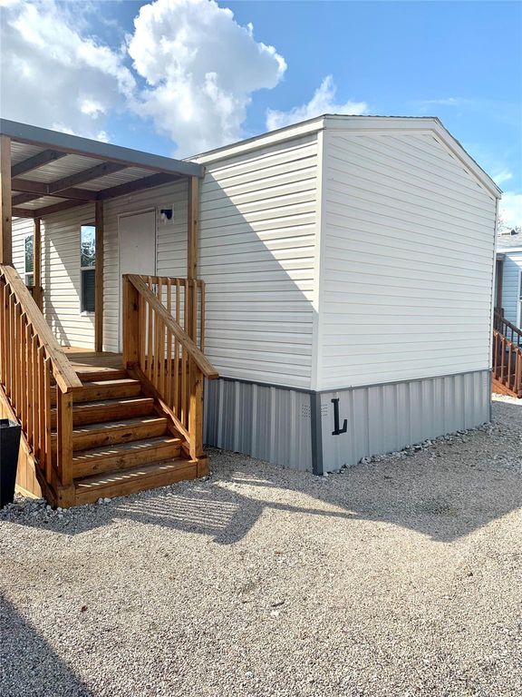 3621 County Road 161 L, Alvin, TX 77511