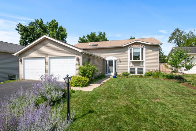 36 Evergreen Drive, Streamwood, IL 60107