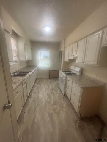 2573 Ida Street, Omaha, NE 68112