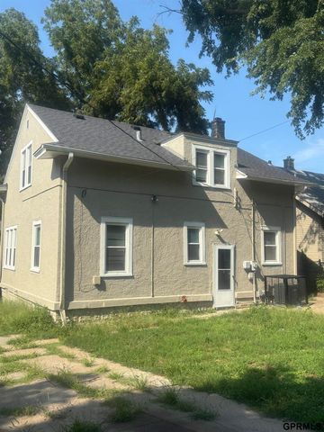 2573 Ida Street, Omaha, NE 68112