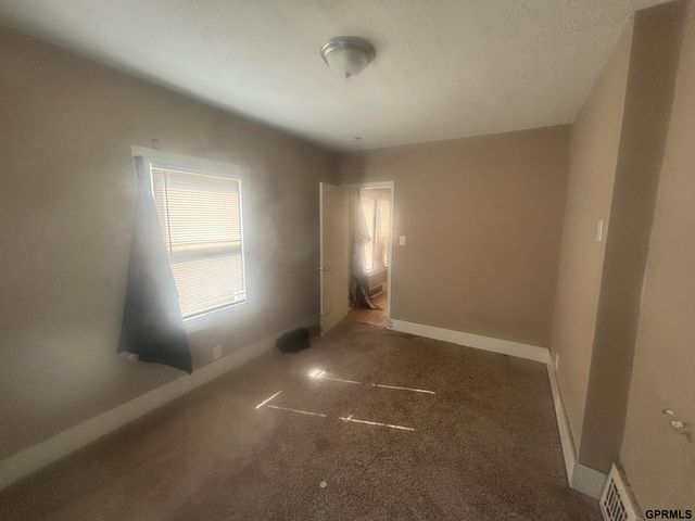 2573 Ida Street, Omaha, NE 68112