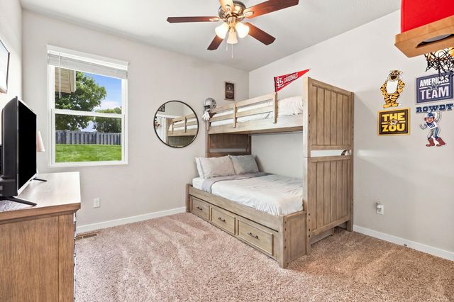 1676 N Bristol Avenue, Springfield, MO 65802