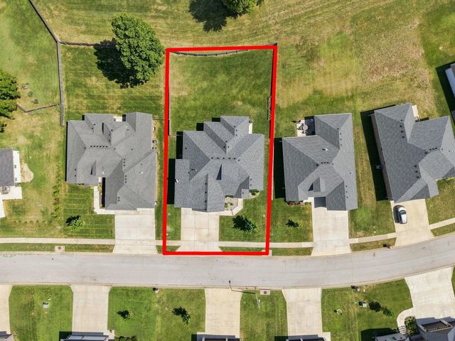 1676 N Bristol Avenue, Springfield, MO 65802