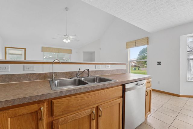 1217 Walker Springs Drive, Blacklick, OH 43004