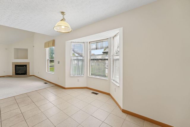 1217 Walker Springs Drive, Blacklick, OH 43004