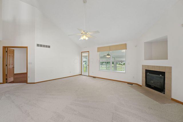 1217 Walker Springs Drive, Blacklick, OH 43004