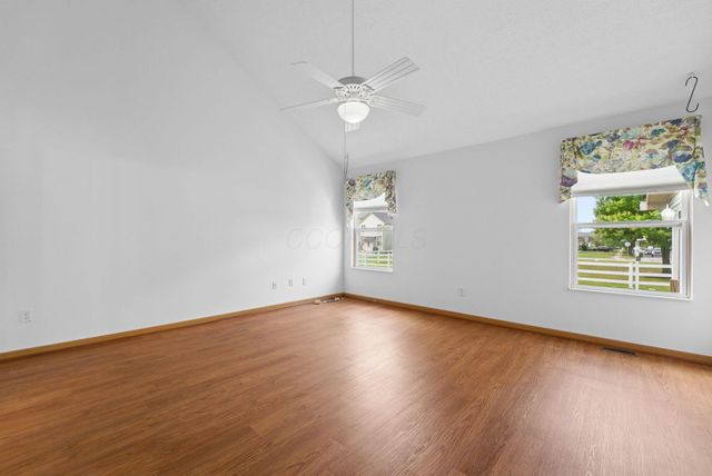 1217 Walker Springs Drive, Blacklick, OH 43004