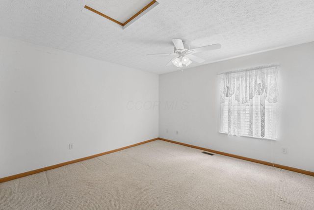 1217 Walker Springs Drive, Blacklick, OH 43004