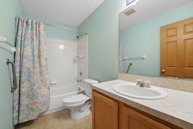 1217 Walker Springs Drive, Blacklick, OH 43004