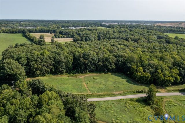000 St Matthews Ln, Manakin Sabot, VA 23146