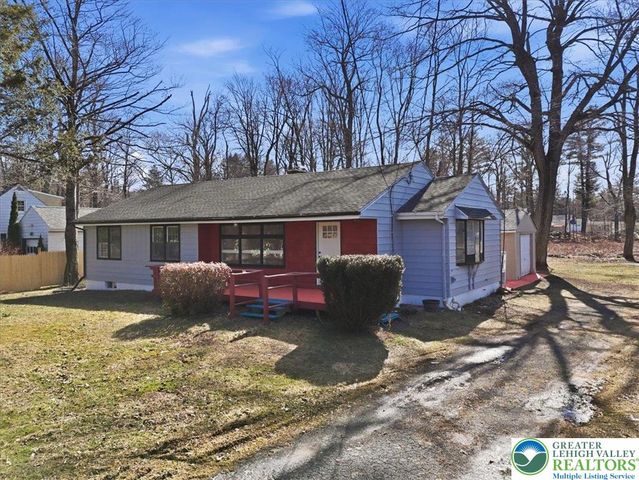 108 Sharbaugh Road, Coolbaugh Twp, PA 18466