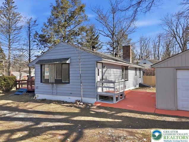 108 Sharbaugh Road, Coolbaugh Twp, PA 18466