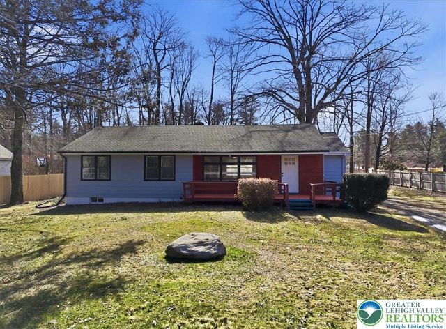 108 Sharbaugh Road, Coolbaugh Twp, PA 18466