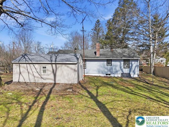 108 Sharbaugh Road, Coolbaugh Twp, PA 18466