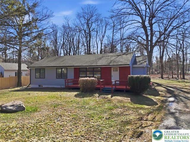 108 Sharbaugh Road, Coolbaugh Twp, PA 18466
