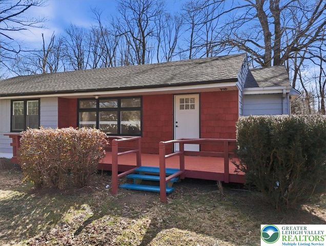 108 Sharbaugh Road, Coolbaugh Twp, PA 18466