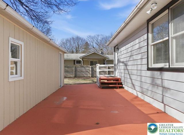 108 Sharbaugh Road, Coolbaugh Twp, PA 18466