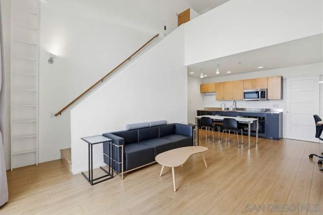 2064 Kettner Blvd 37, San Diego, CA 92101