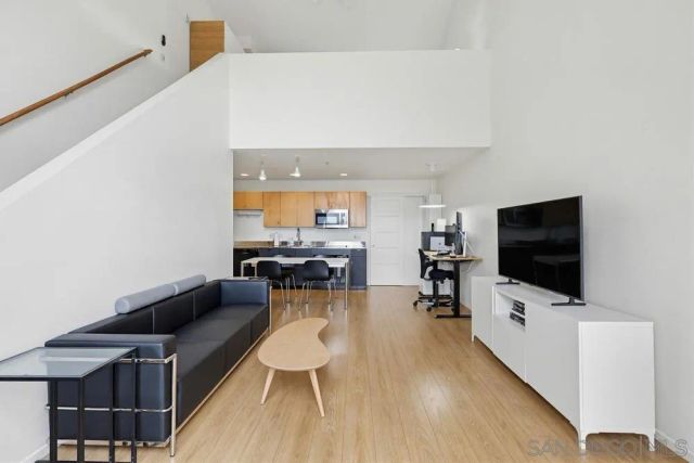 2064 Kettner Blvd 37, San Diego, CA 92101