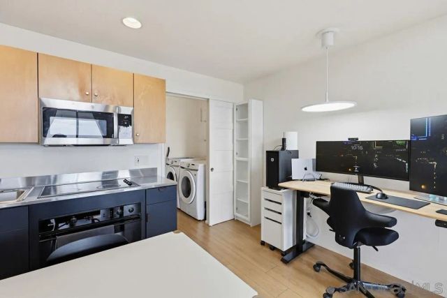 2064 Kettner Blvd 37, San Diego, CA 92101