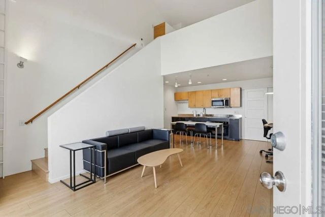 2064 Kettner Blvd 37, San Diego, CA 92101