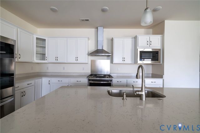9009 White Plains Ct, Mechanicsville, VA 23116