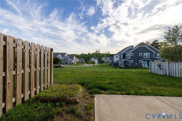 9009 White Plains Ct, Mechanicsville, VA 23116