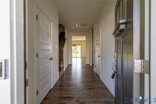9009 White Plains Ct, Mechanicsville, VA 23116