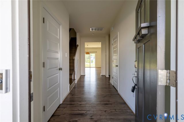 9009 White Plains Ct, Mechanicsville, VA 23116