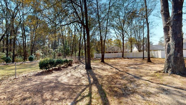1342 Glastonbury Road, Sumter, SC 29154