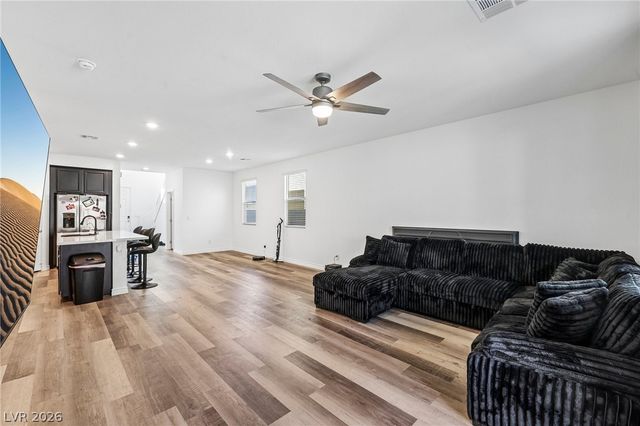 2894 Gaffer Film Street, Las Vegas, NV 89156