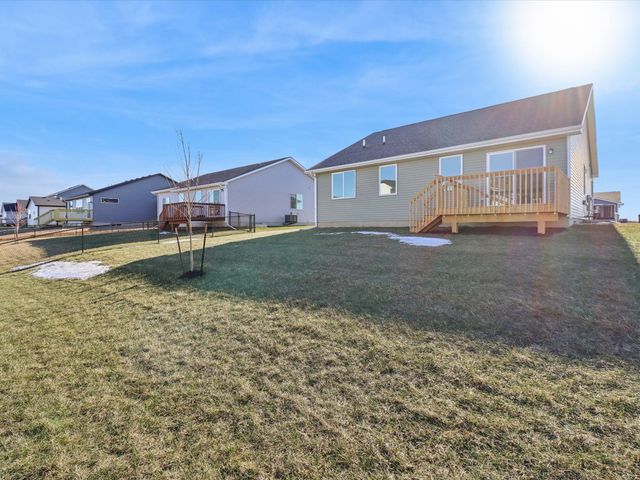 1400 Cedar Street, Waukee, IA 50263