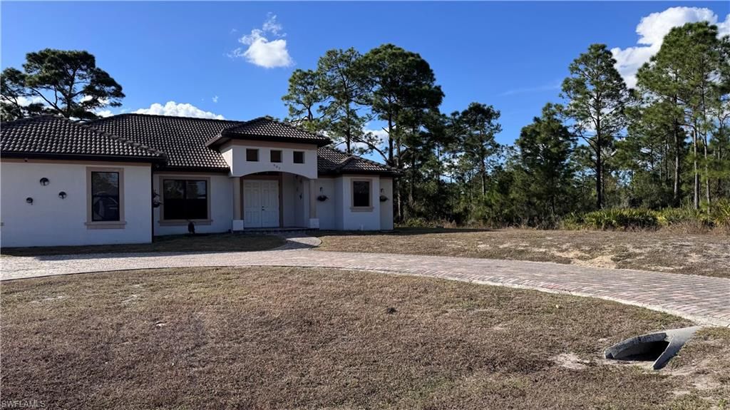 607 Johns AVE, LEHIGH ACRES, FL 33972 — photo 2