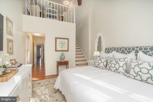 1828 DUFFIELD LN, Alexandria, VA 22307