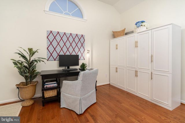 1828 DUFFIELD LN, Alexandria, VA 22307